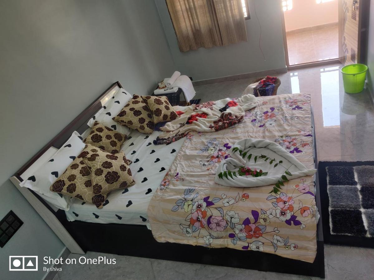 Lee Homestay Hampi Ngoại thất bức ảnh