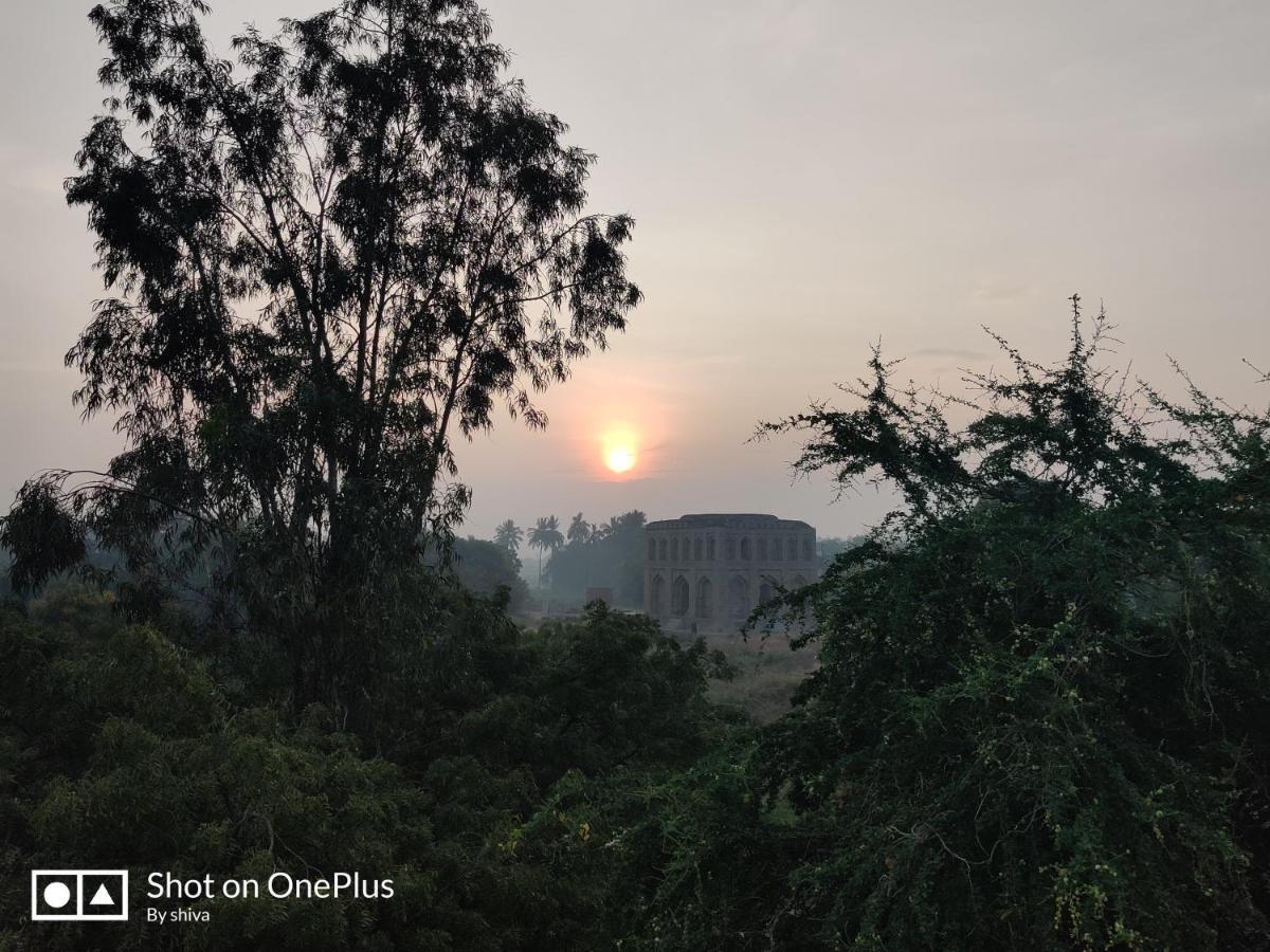 Lee Homestay Hampi Ngoại thất bức ảnh